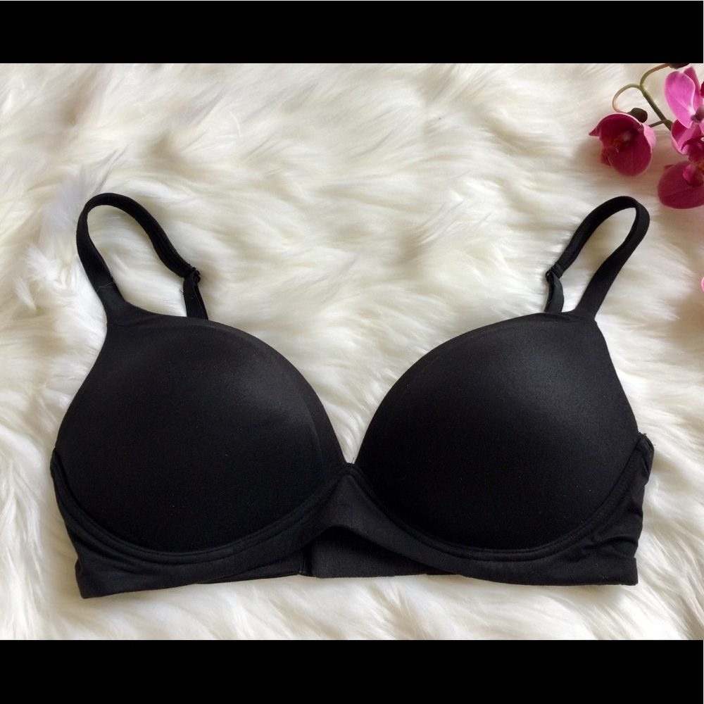 Victoria’s Secret Body by Victoria Bra Black 34D